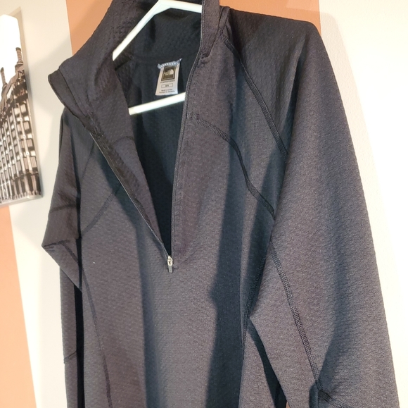 The North Face Thermal Long Sleeve Short - Picture 6 of 8